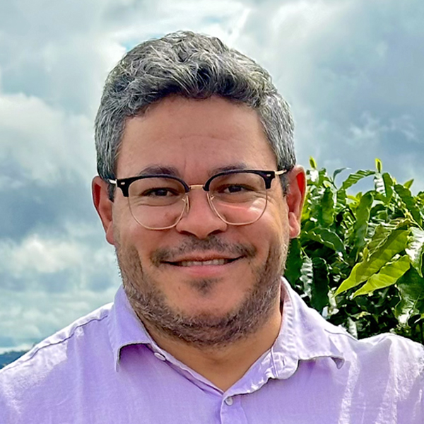 Lucas-Louzada-Pereira